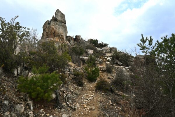 Eboshi Iwa (Eboshi Rock) 278m